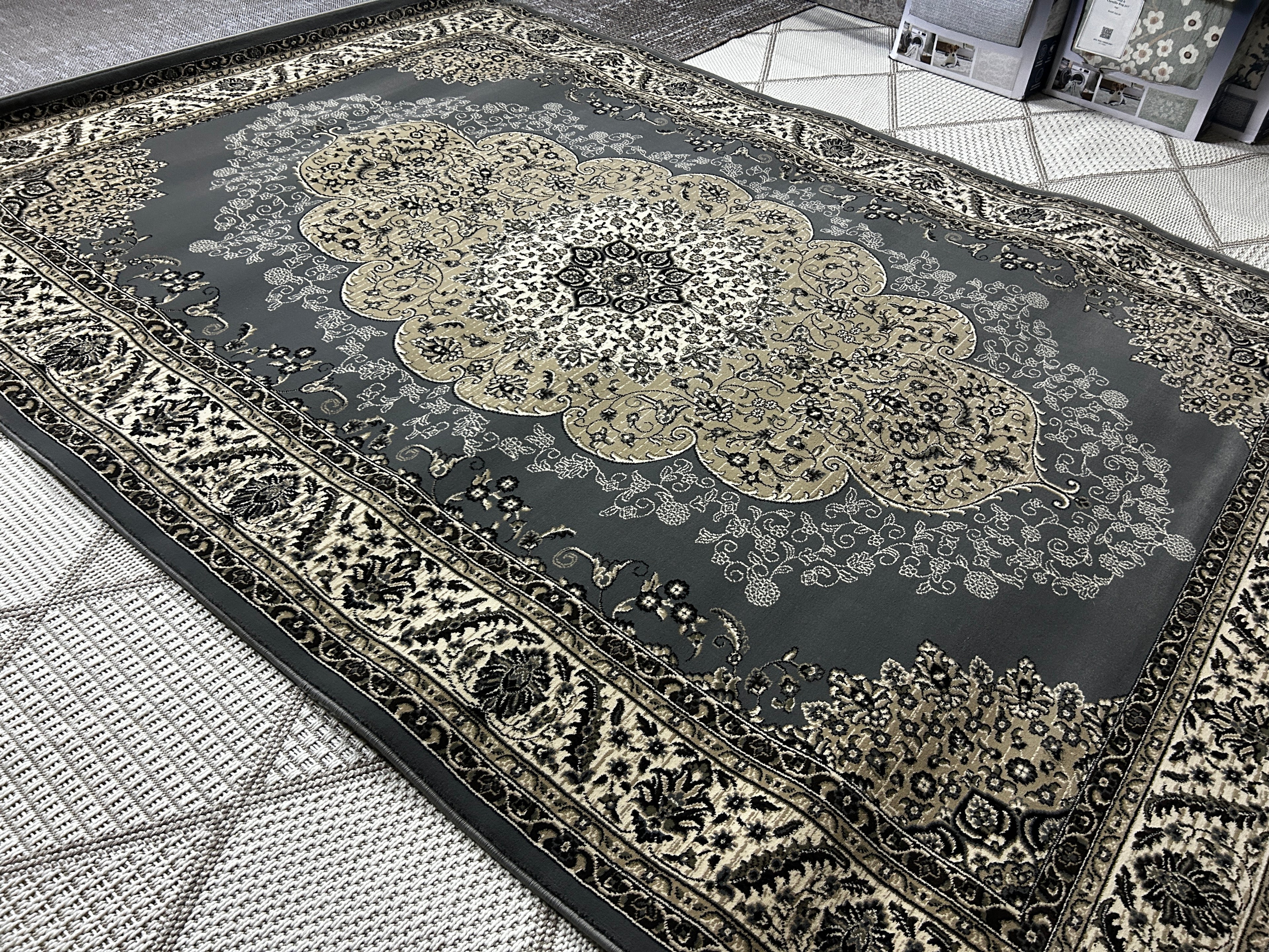 Timeless Varick Rug Grey 5x7