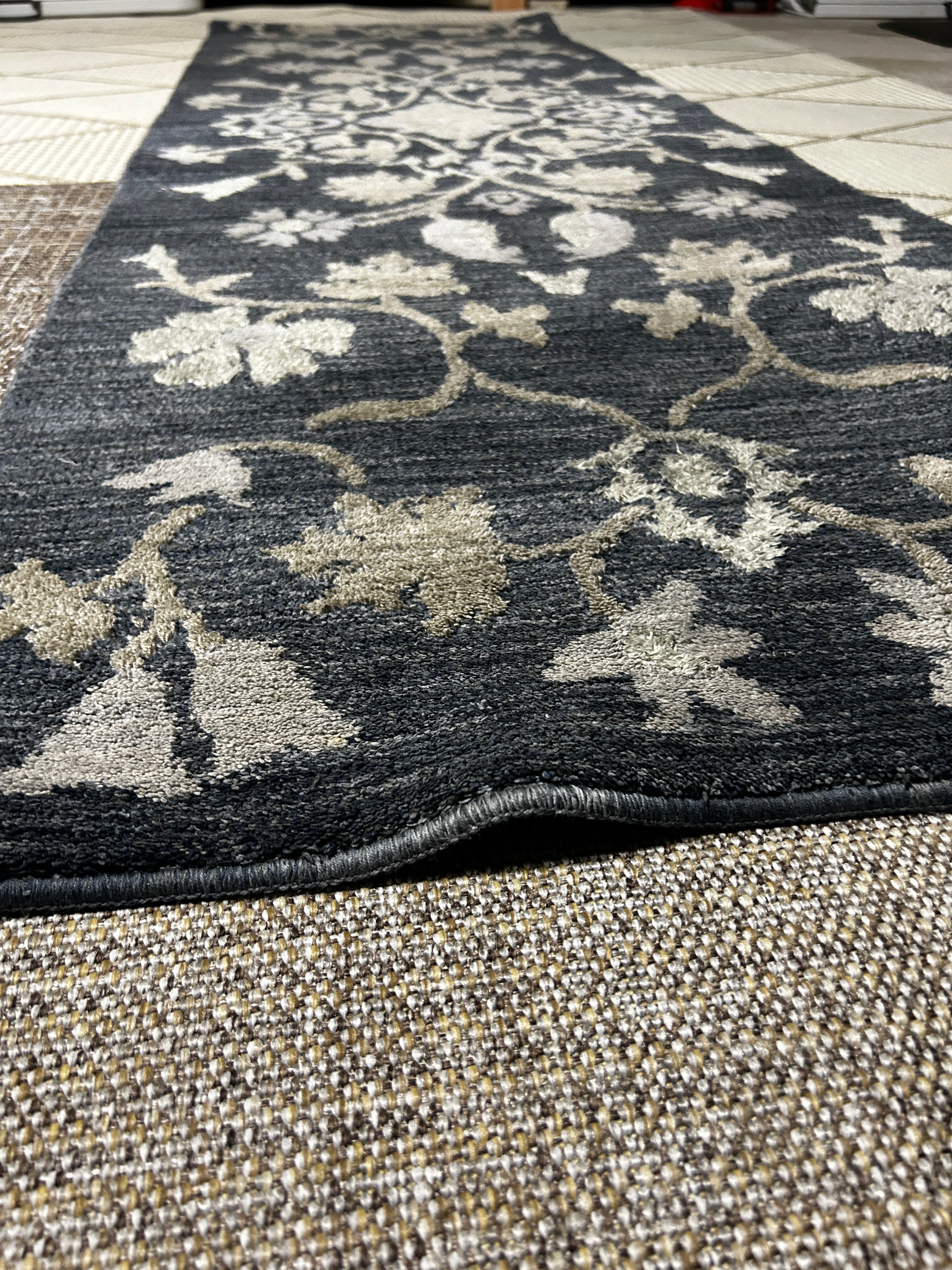 Everest Runner 26x8 Rug Blue Sae