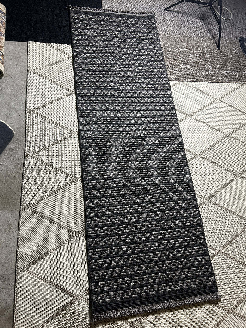 Serenity Runner Rug Naro Charcoal 2x8