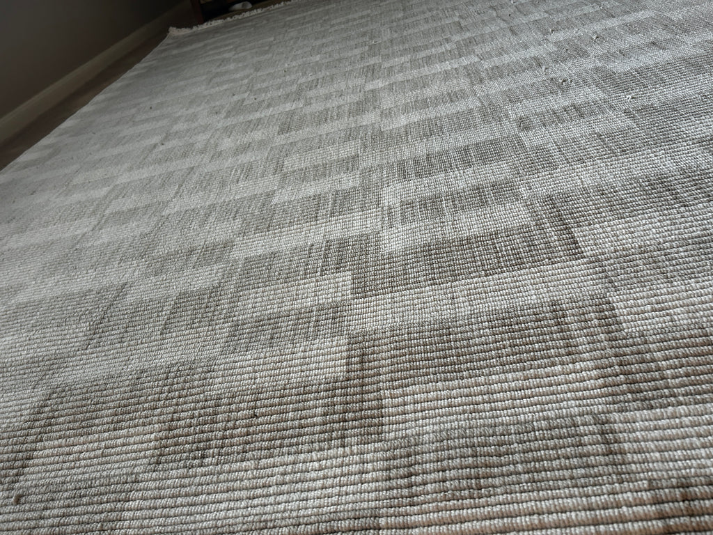 Gert Serenity Rug Beige Cream 8x10