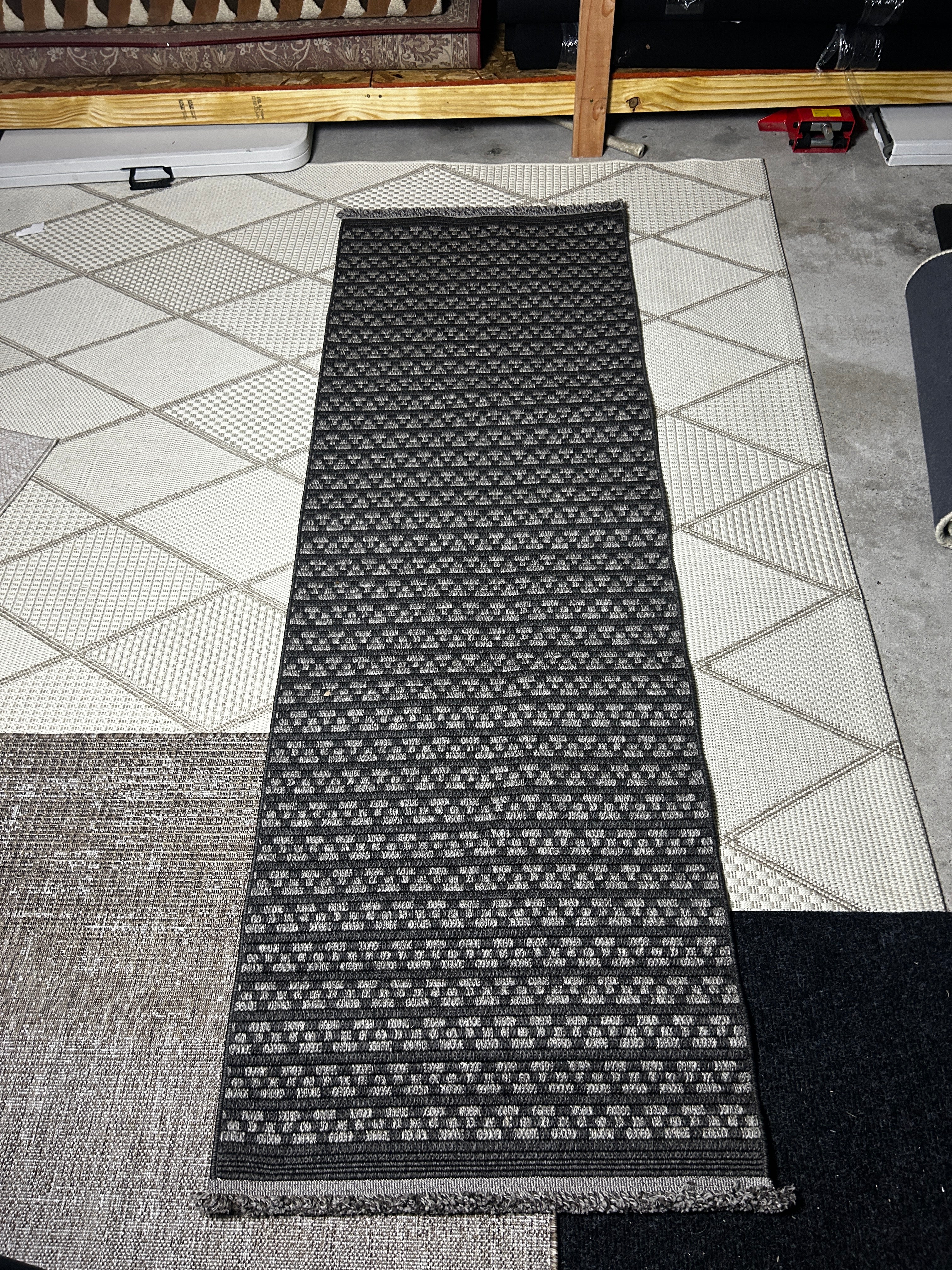 Serenity Runner Rug Naro Charcoal 2x8