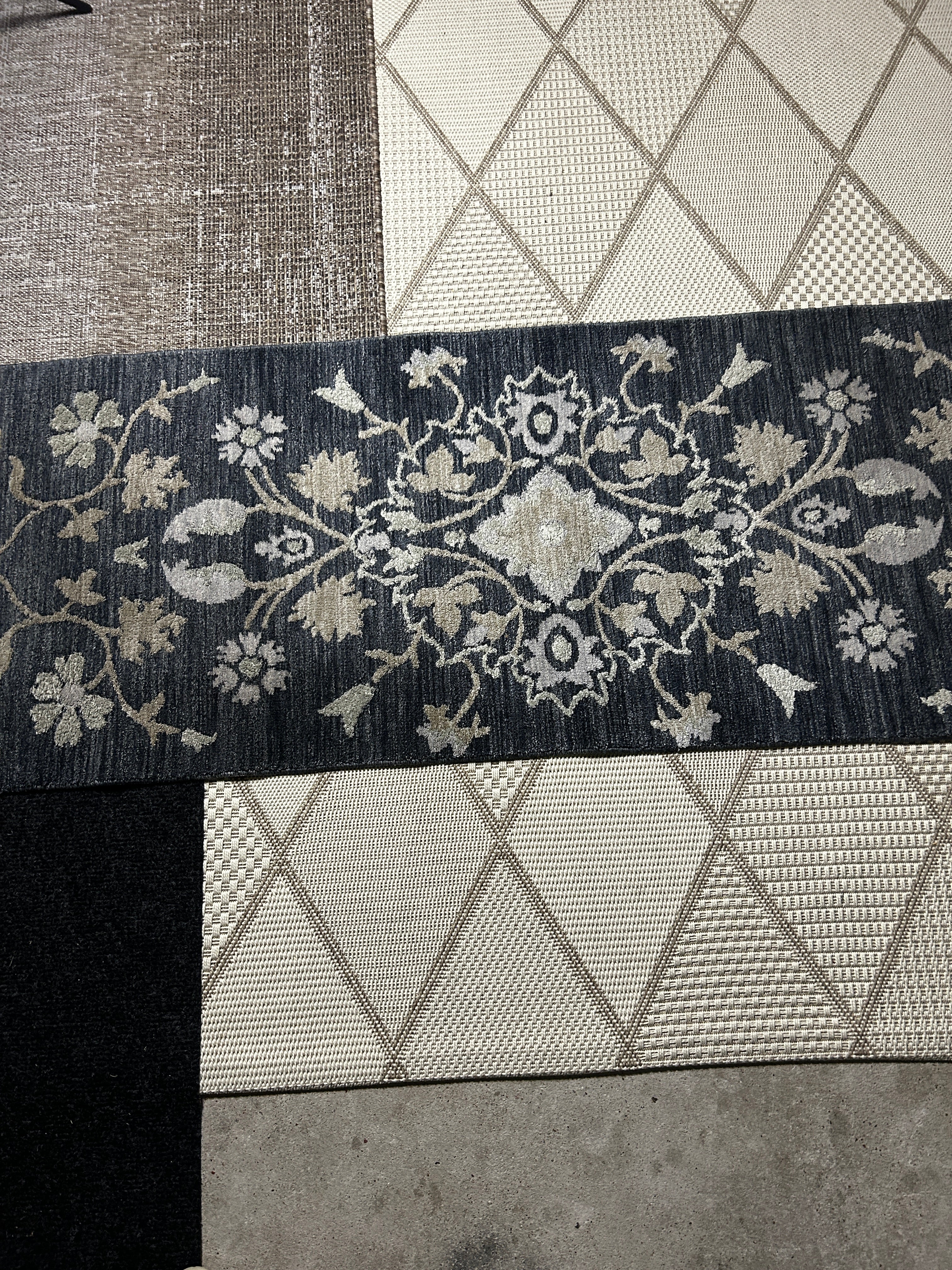Everest Runner 26x8 Rug Blue Sae