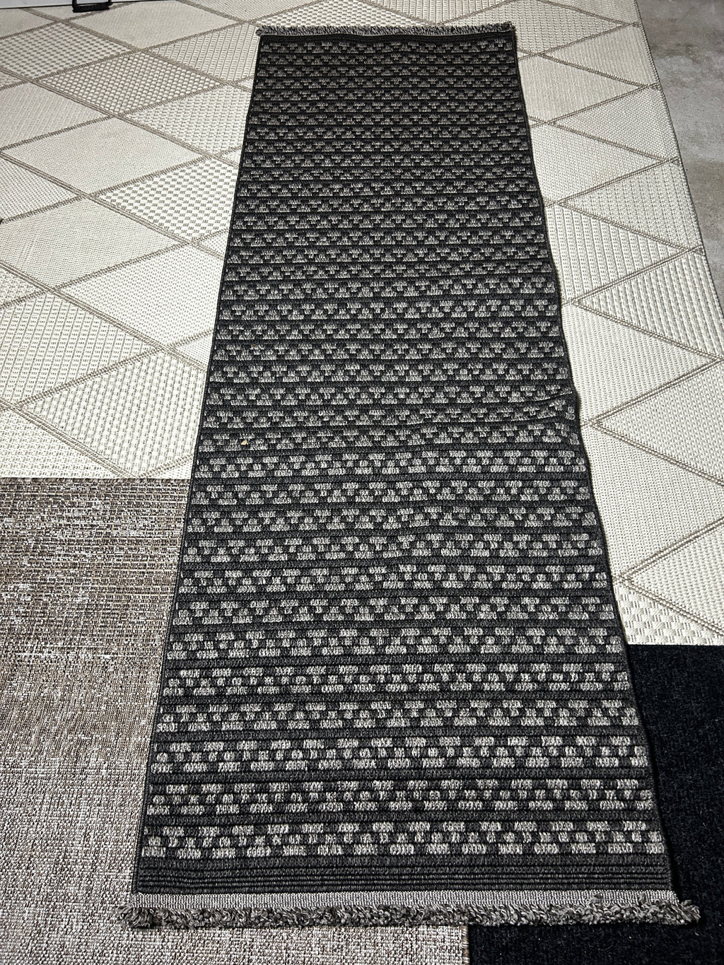 Serenity Runner Rug Naro Charcoal 2x8