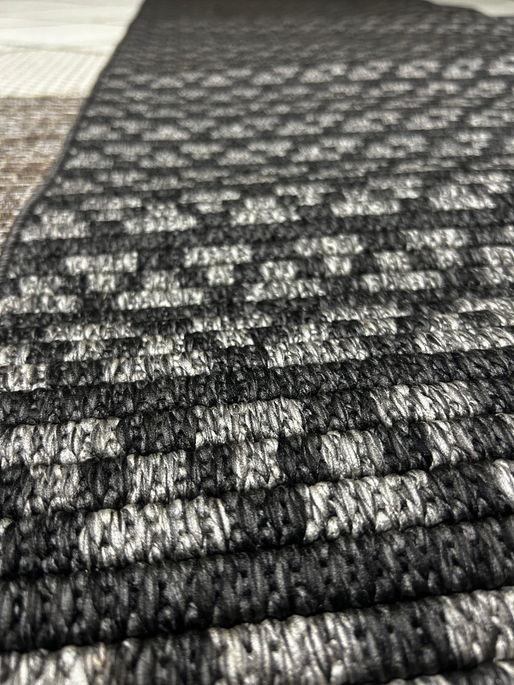 Serenity Runner Rug Naro Charcoal 2x8